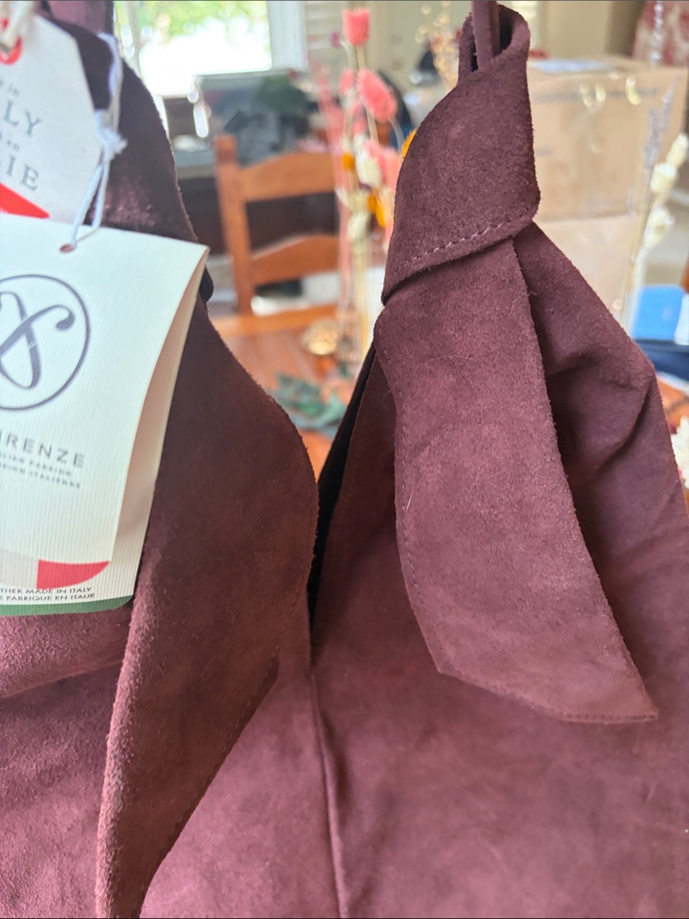 Genuine Leather Knot-Detail Shoulder Bag in Wine - Picture 4 of 8